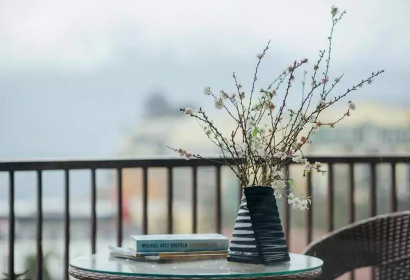Deluxe Room with Balcony