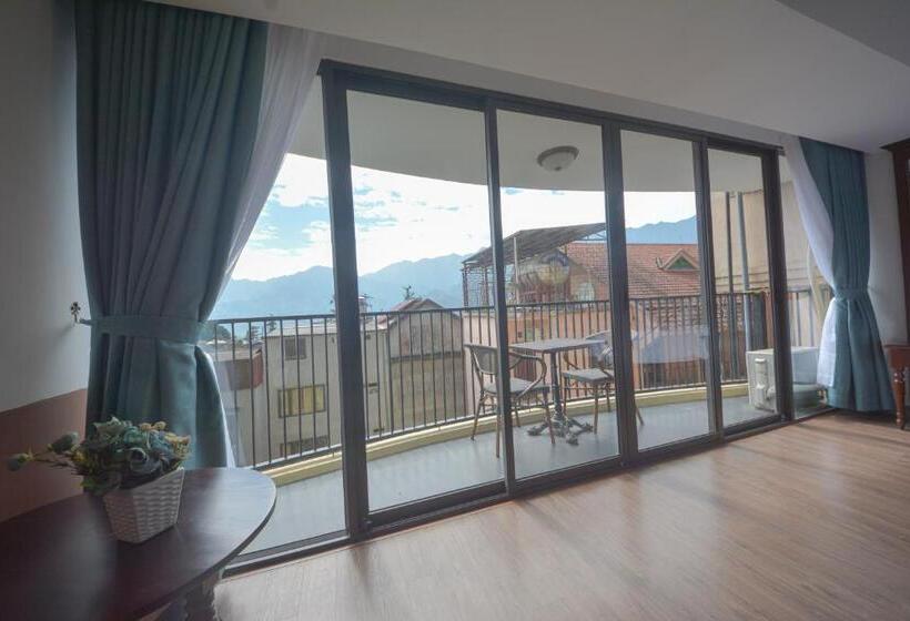 Junior Suite Mountain View