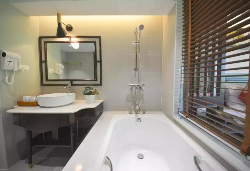 Suite Garden View