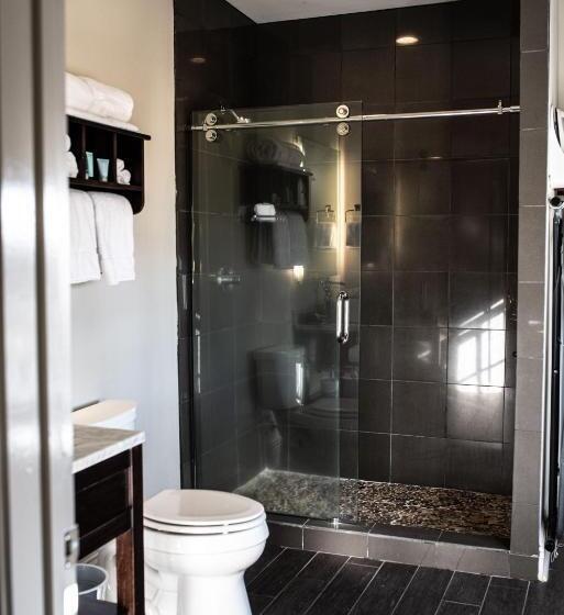 带大床的套房, White House