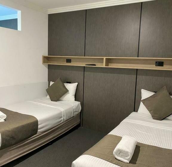 Семейный Номер, Huskisson Beach Motel