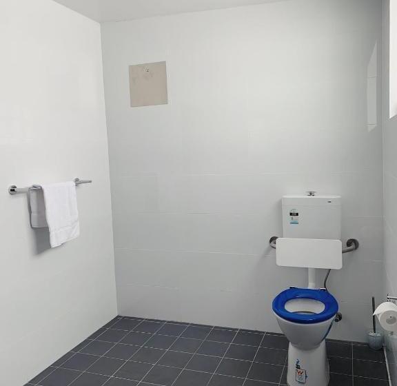 חדר סטנדרט מותאם לאדם עם מוגבלויות, Huskisson Beach Motel