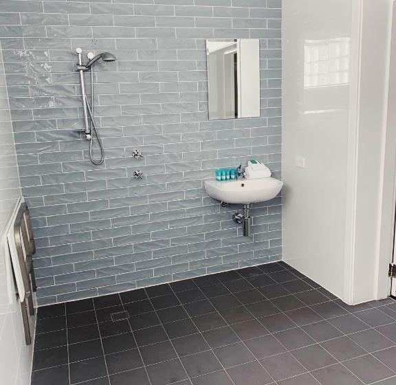 חדר סטנדרט מותאם לאדם עם מוגבלויות, Huskisson Beach Motel