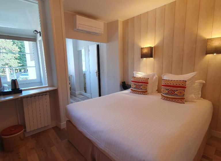 غرفة عائلية, Logis Hotel La Closerie