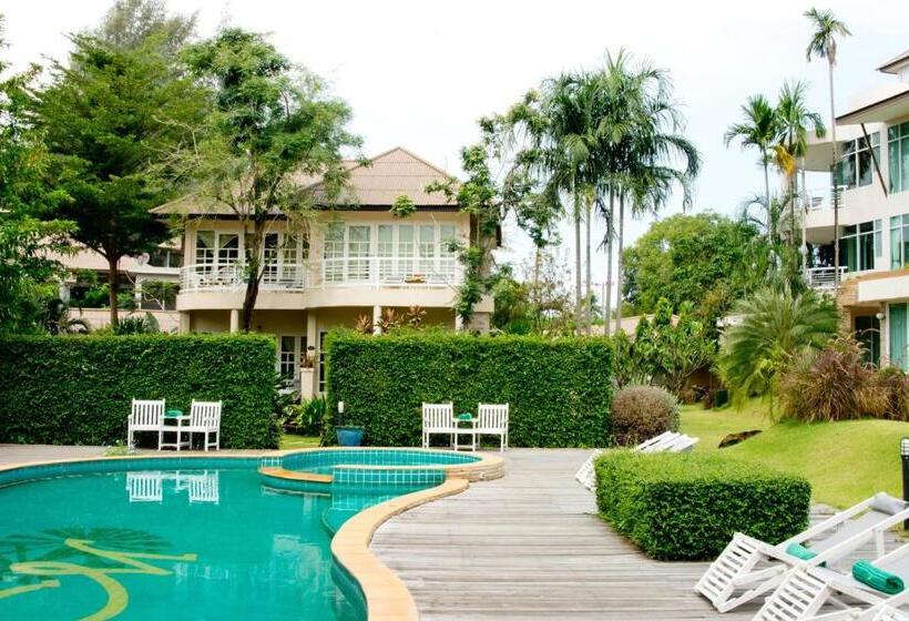 חדר סופריור נוף לבריכה, Maka Thanee Resort