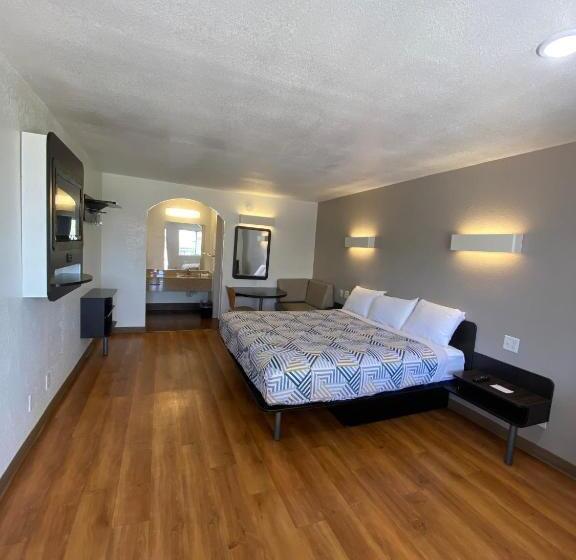 غرفة قياسية سرير كينج, Motel 6bryan, Tx  College Station