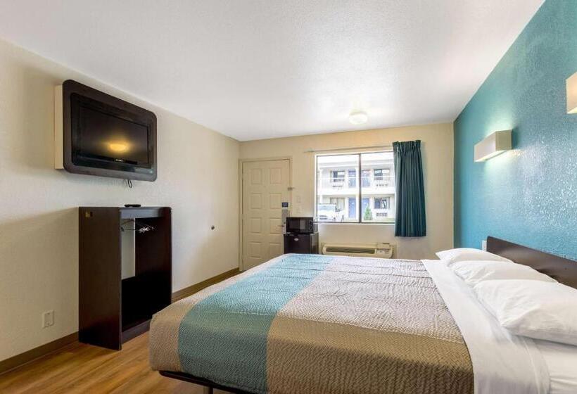 غرفة قياسية سرير كينج, Motel 6bryan, Tx  College Station