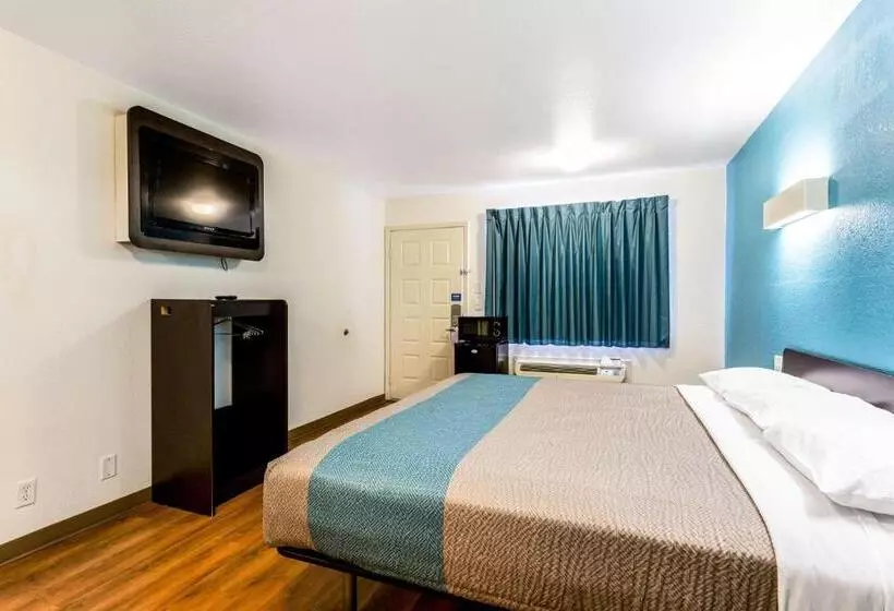キングサイズベッドのスタンダードルーム, Motel 6bryan, Tx  College Station
