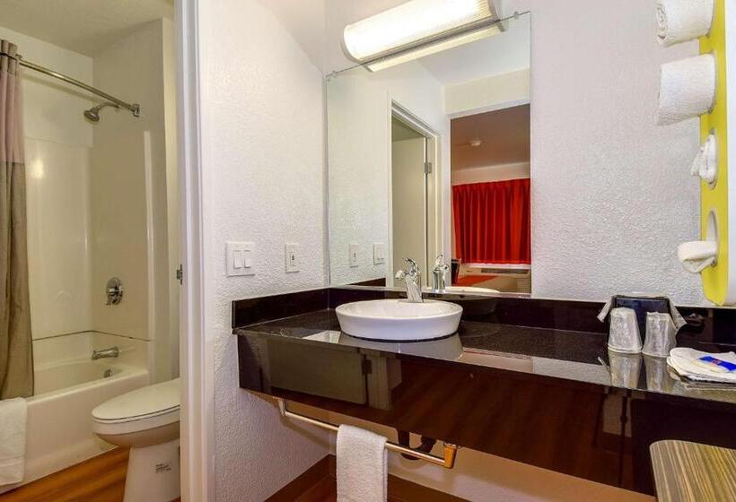 四人豪华间, Motel 6 Riverside, Ca  South