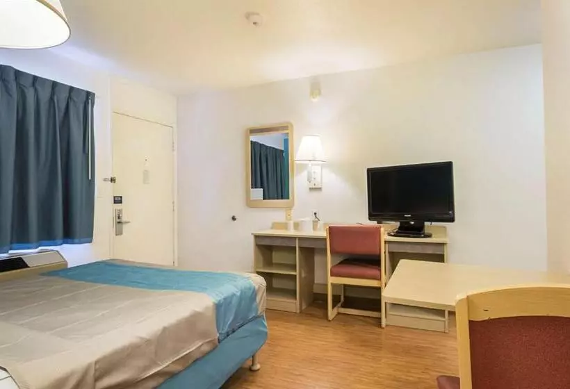 身障者適用スタンダードルーム, Motel 6 Rochester, Mn