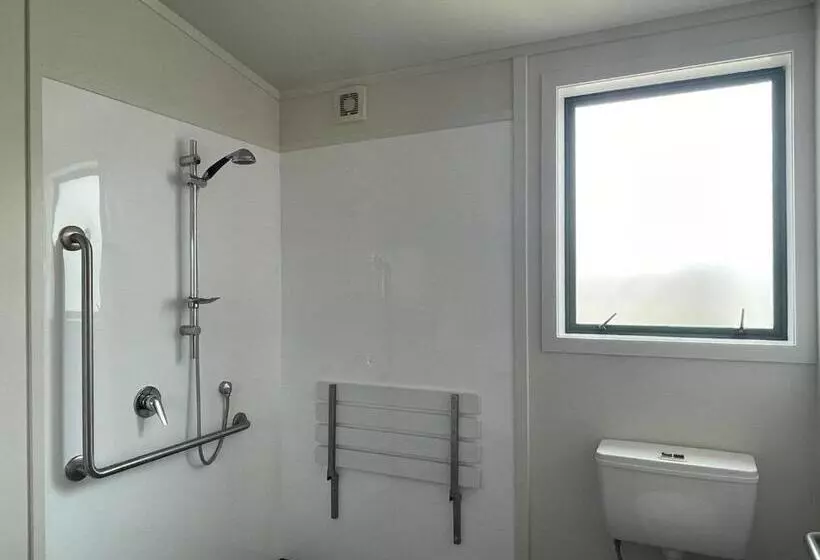 スタンダードスタジオ, Waitomo Lodge