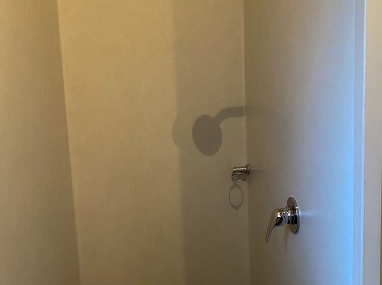 חדר משפחתי, Waitomo Lodge