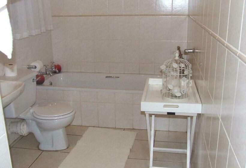 חדר סטנדרט יחיד, Doves Nest Guest House