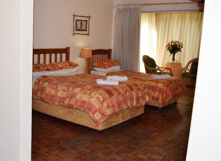 חדר משפחתי, Doves Nest Guest House