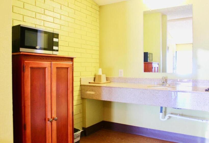 Номер Стандарт 2 Двуспальные Кровати, Tropicana Motel