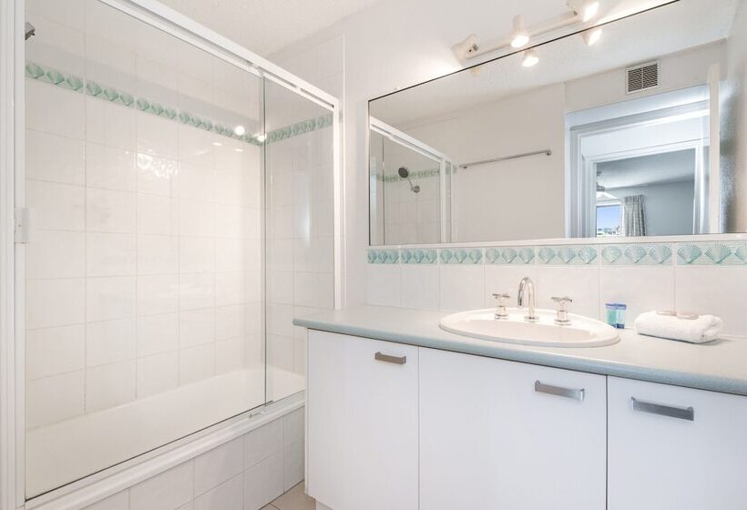 דירת חדר נוף לים, Alexandria Apartments