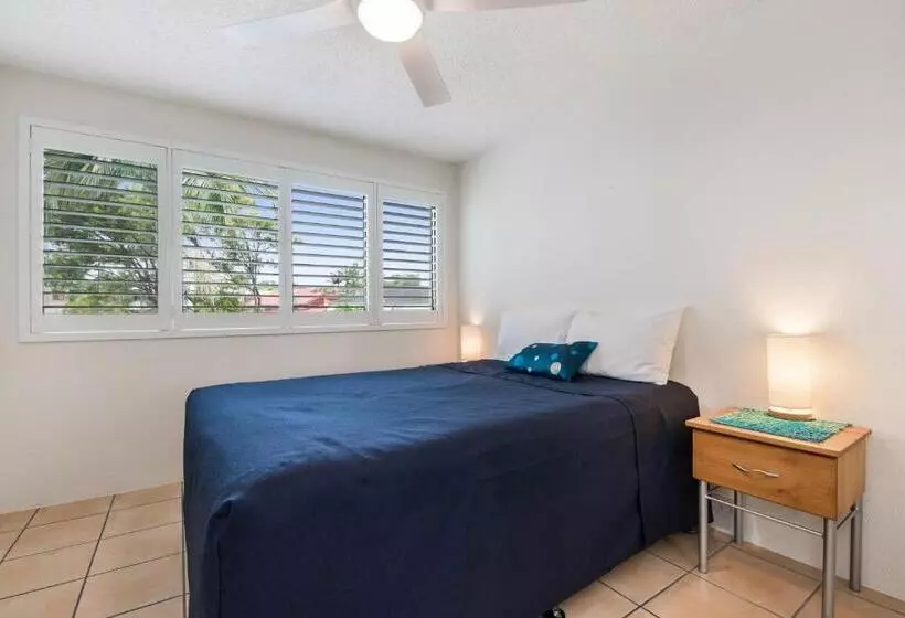 Superior 2-bedroom flat with sea view, Alexandria Apartments