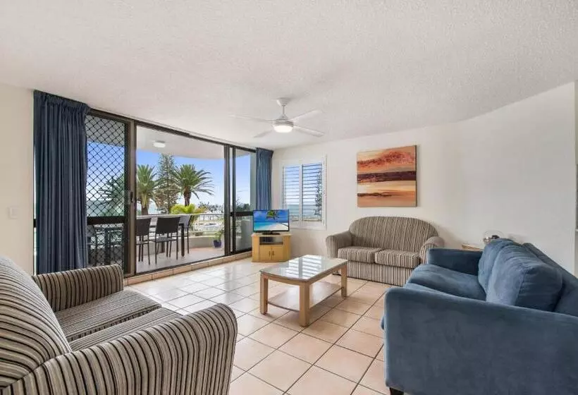 Superior 2-bedroom flat with sea view, Alexandria Apartments