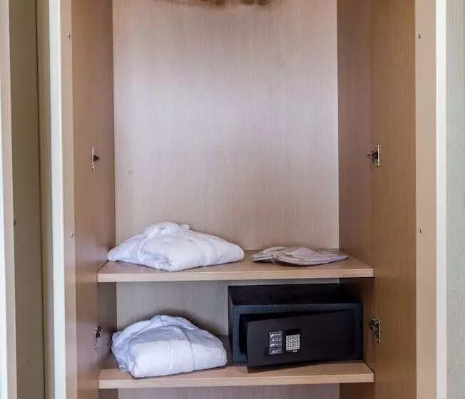 اتاق کلاسیک, De La Ville Depandance Di Hotel Augustus