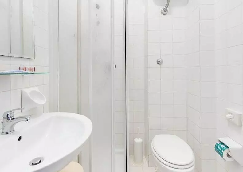 اتاق کلاسیک, De La Ville Depandance Di Hotel Augustus