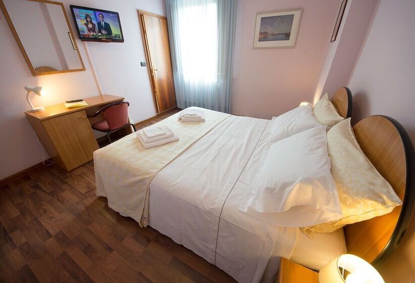 古典房间, De La Ville Depandance Di Hotel Augustus