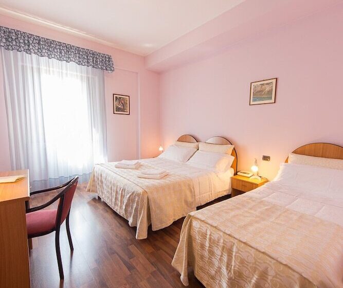 三人经典房间, De La Ville Depandance Di Hotel Augustus