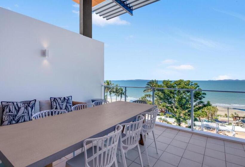 Superior 3-bedroom flat with sea view, Echelon Apartments Yeppoon