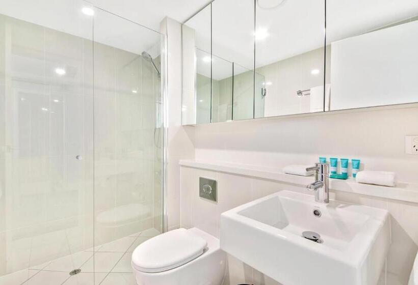 Superior 3-bedroom flat with sea view, Echelon Apartments Yeppoon