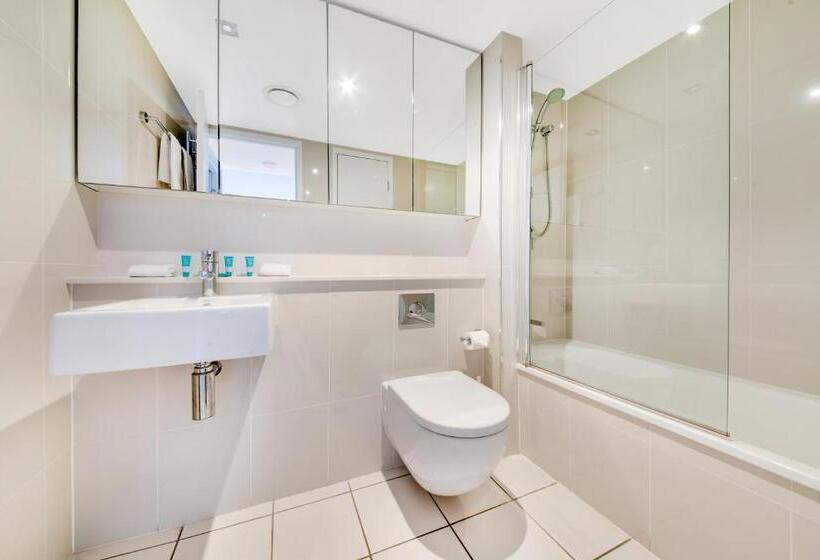 2 Bedroom Apartment with Views, Echelon Apartments Yeppoon