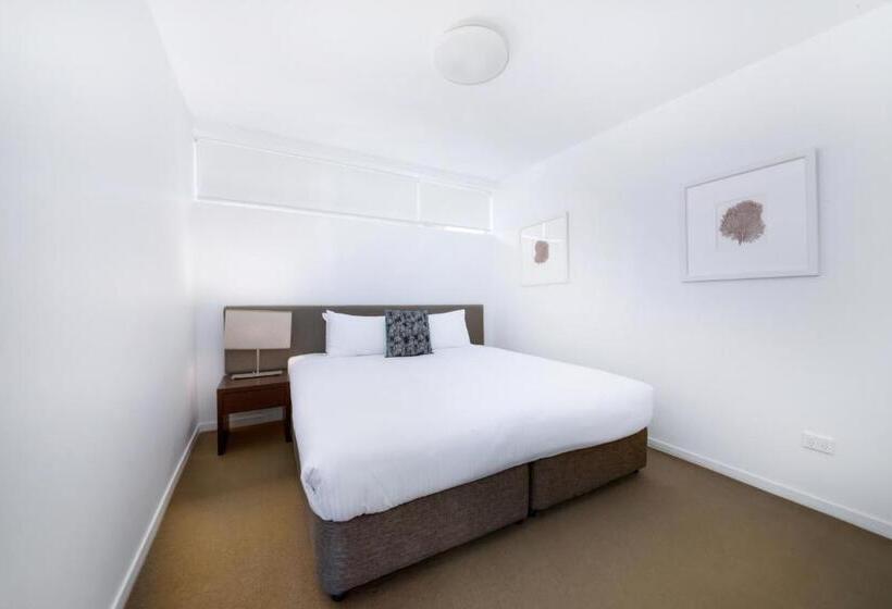 2 Bedroom Apartment with Views, Echelon Apartments Yeppoon