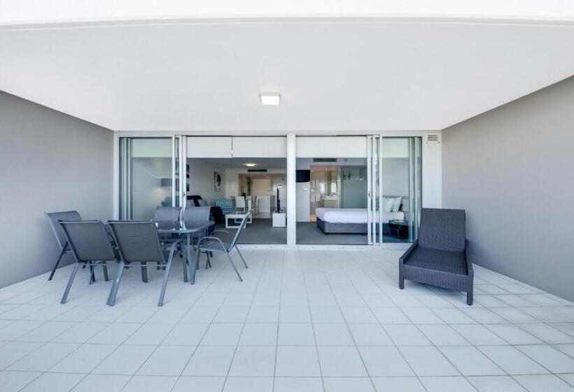 2 Bedroom Apartment with Views, Echelon Apartments Yeppoon