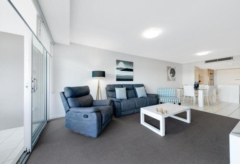 2 Bedroom Apartment with Views, Echelon Apartments Yeppoon