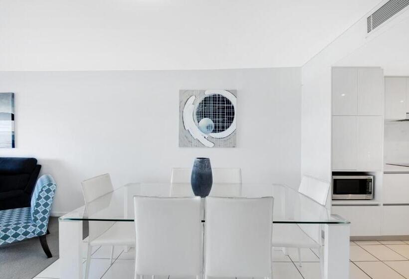 2 Bedroom Apartment with Views, Echelon Apartments Yeppoon