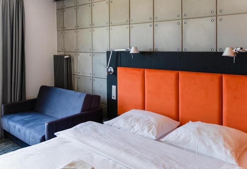 Семейный Номер, Artis Loft