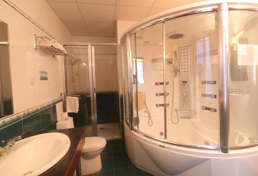 חדר דלוקס, Don Bosco Hotel School