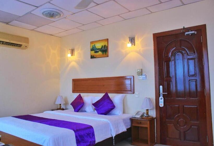 חדר סטנדרט עם מיטת קינג, Don Bosco Hotel School