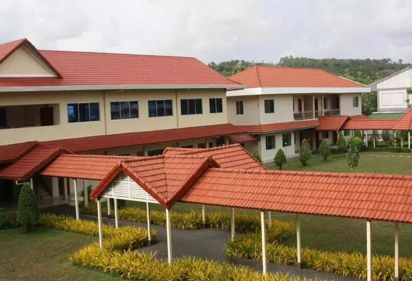 キングサイズベッドのスーペリアルーム, Don Bosco Hotel School