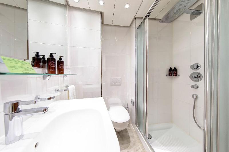 חדר דלוקס, Don Bosco Hotel School