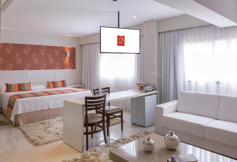 자쿠지 스위트, Girassol Plaza