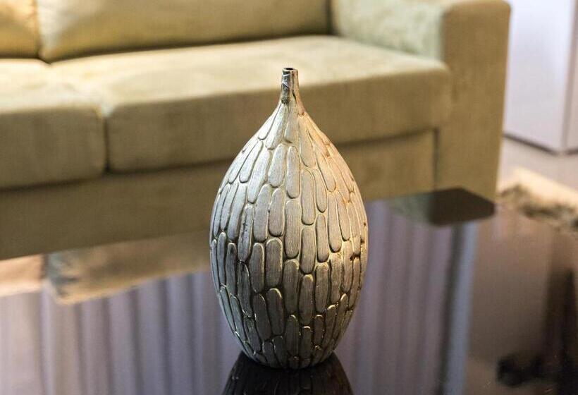 이그제큐티브 스위트, Girassol Plaza