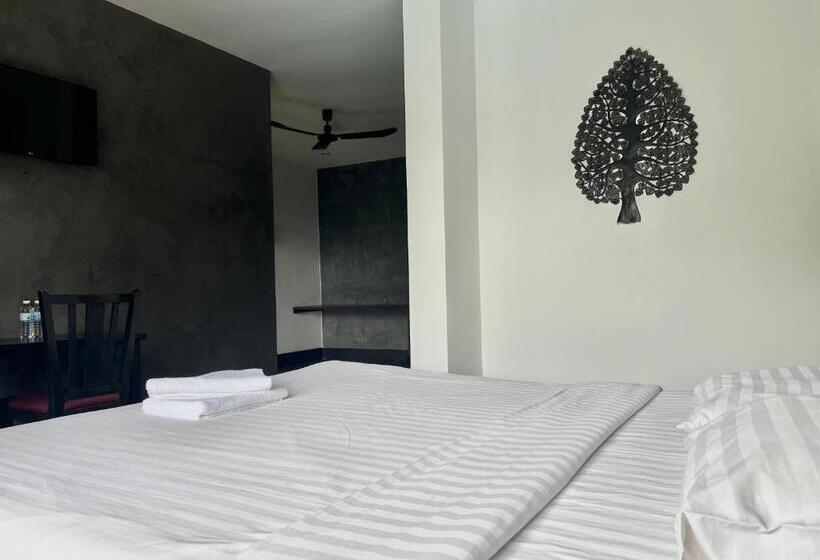 Suite with Terrace, Prana