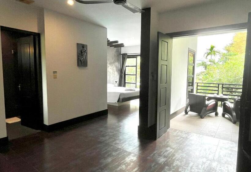 Suite with Terrace, Prana