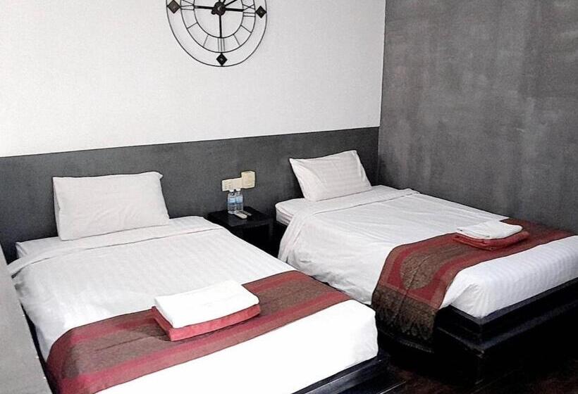 اتاق استاندارد با بالکن, Prana