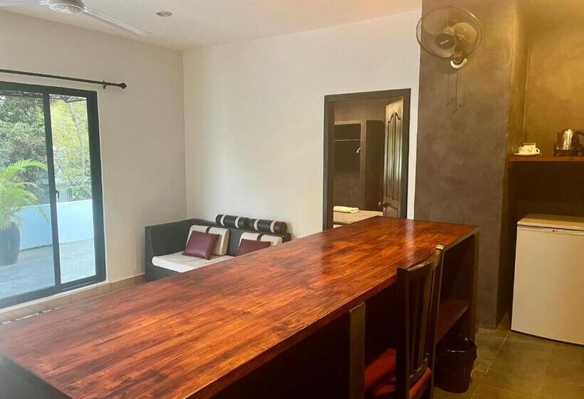 آپارتمان 1 خوابه با تراس, Prana