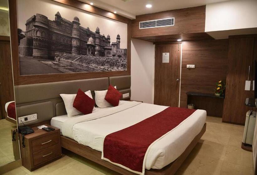 Chambre Supérieure, Landmark