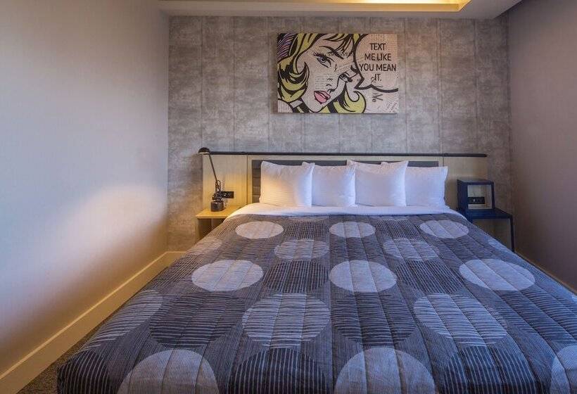 스탠다드 룸 킹사이즈 침대, Leon Hotel Les