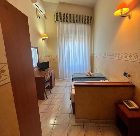 اتاق استاندارد یک نفره, Lungomare