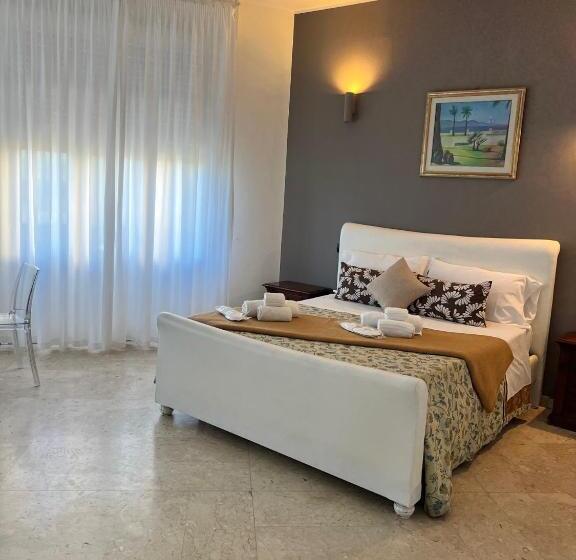 سوییت با چشم‌انداز دریا, Lungomare