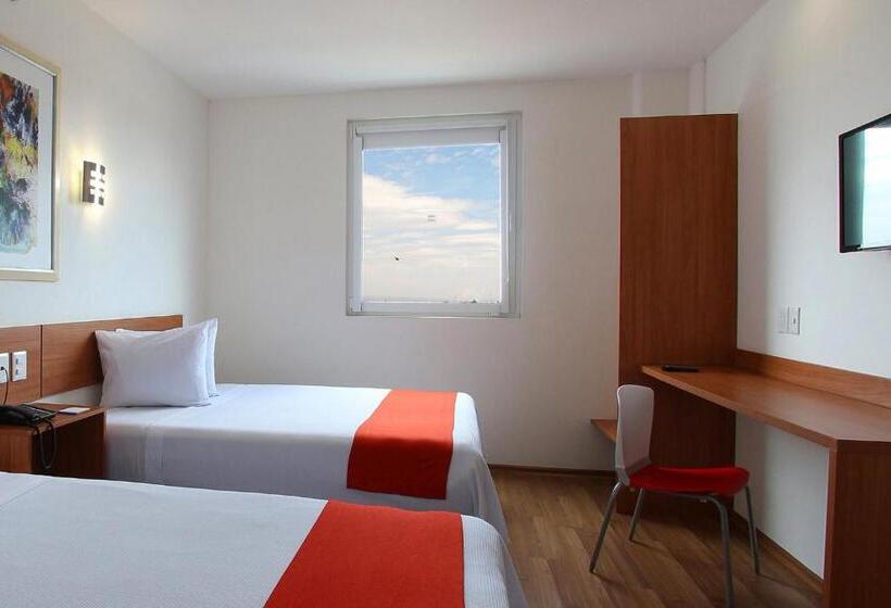 غرفة سوبيريور, One Guadalajara Periferico Poniente