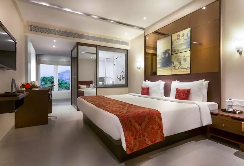 スーペリアールーム, Regency Sameera Vellore By Grt Hotels